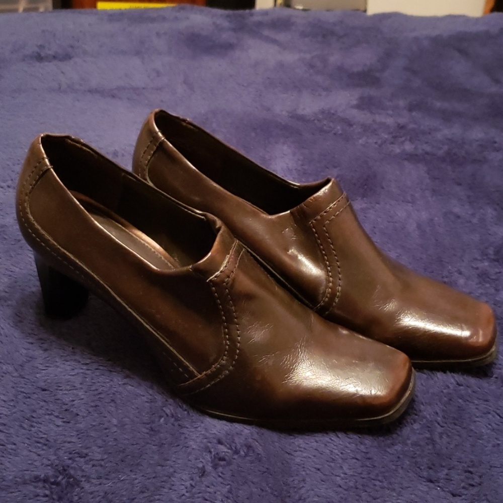 Villager brown boots sz 9
